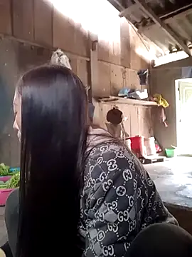 muamua99 online show from February 2026 04:17:02 AM