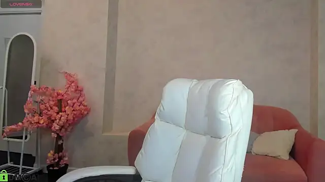 Marie Hayes online show from May 2026 01:12:01 AM