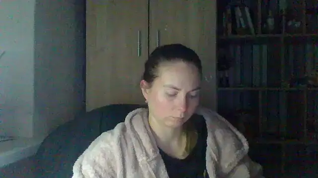 Snapshot of VikiLove765 chatting on February 2026 07:12:01 PM VikiLove765 online show from February 2026 07:12:01 PM