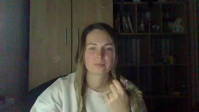 Snapshot of VikiLove765 chatting on February 2026 05:49:02 PM VikiLove765 online show from February 2026 05:49:02 PM