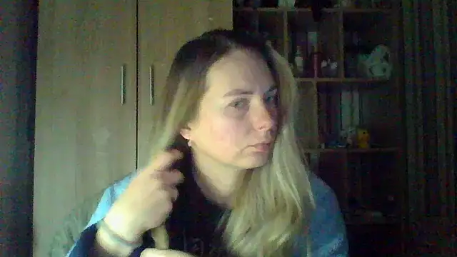 Snapshot of VikiLove765 chatting on February 2026 10:37:01 PM VikiLove765 online show from February 2026 10:37:01 PM