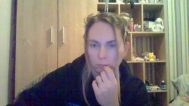 Snapshot of VikiLove765 chatting on February 2026 06:58:01 PM VikiLove765 online show from February 2026 06:58:01 PM