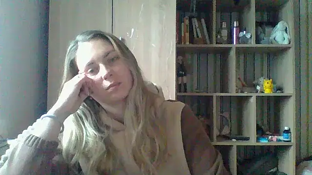 Snapshot of VikiLove765 chatting on February 2026 12:14:01 PM VikiLove765 online show from February 2026 12:14:01 PM