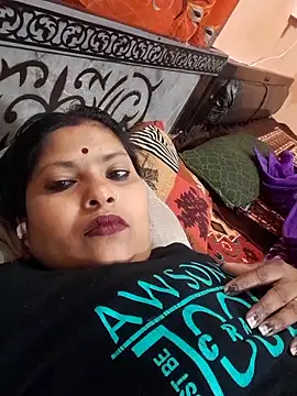 Snapshot of Punam_shekh chatting on February 2026 03:18:02 PM Punam shekh online show from February 2026 03:18:02 PM