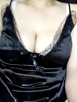 Merrylinh online show from February 2026 09:06:02 AM