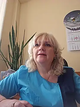 Snapshot of AliceStar333 chatting on February 2026 10:34:02 AM AliceStar333 online show from February 2026 10:34:02 AM