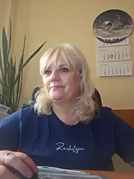 Snapshot of AliceStar333 chatting on February 2026 10:25:02 AM AliceStar333 online show from February 2026 10:25:02 AM