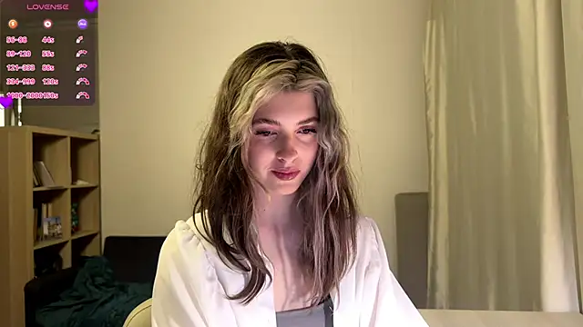 Snapshot of Dia_DeAmas chatting on May 2026 09:01:01 PM Dia DeAmas online show from May 2026 09:01:01 PM