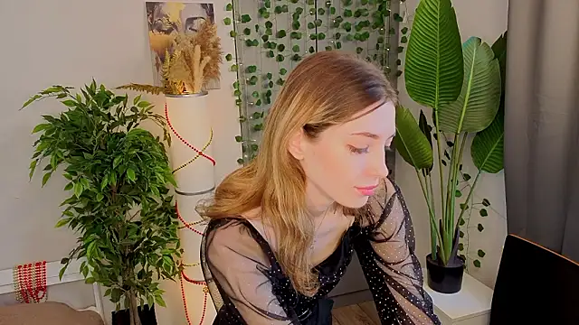 Snapshot of BrianneMallory chatting on February 2026 06:40:02 AM BrianneMallory online show from February 2026 06:40:02 AM