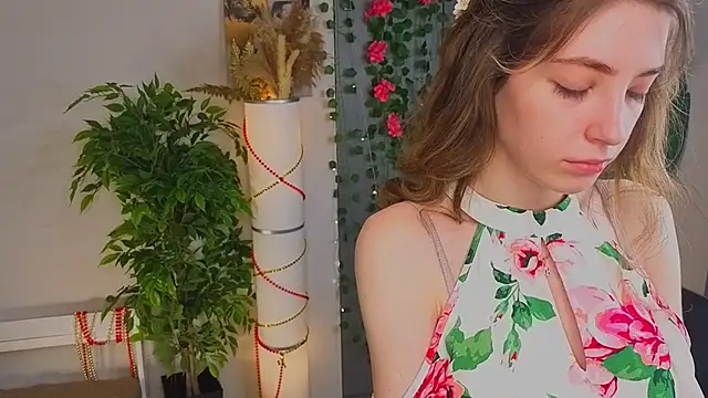 Snapshot of BrianneMallory chatting on February 2026 06:10:01 AM BrianneMallory online show from February 2026 06:10:01 AM