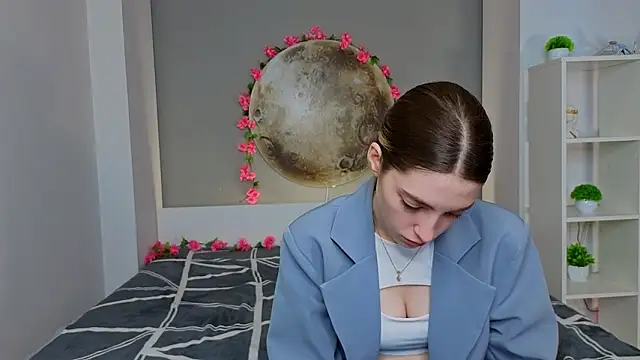 Snapshot of BrianneMallory chatting on February 2026 06:10:01 AM BrianneMallory online show from February 2026 06:10:01 AM