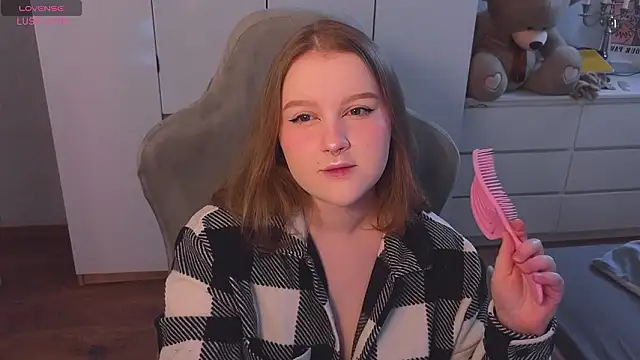 Snapshot of Ol1via chatting on February 2026 01:31:02 AM Ol1via online show from February 2026 01:31:02 AM