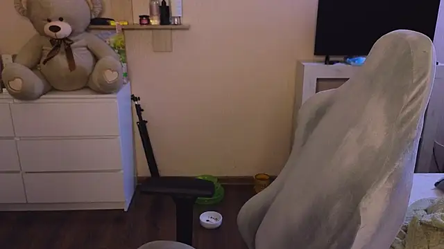 Ol1via online show from March 2026 03:01:01 AM