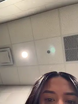 Snapshot of AnahiSkye chatting on February 2026 04:38:01 PM AnahiSkye online show from February 2026 04:38:01 PM