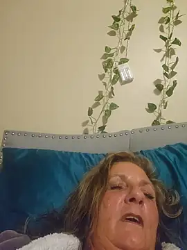 HotAzMilf online show from May 2026 09:25:02 AM