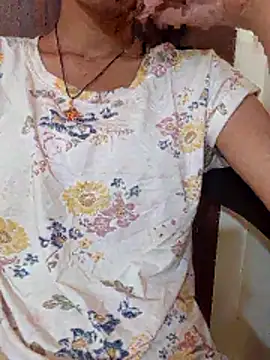 Snapshot of Kanchan7909 chatting on April 2026 01:41:01 AM Kanchan7909 online show from April 2026 01:41:01 AM