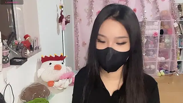 Tieu-May online show from March 2026 05:35:01 AM