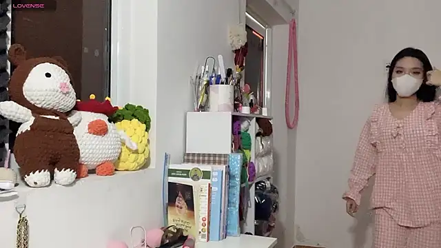 Tieu-May online show from April 2026 05:30:01 AM