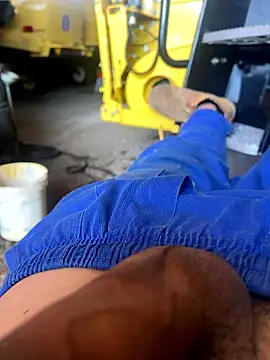 Snapshot of MorenodX01 chatting on January 2026 11:14:01 AM MorenodX01 online show from January 2026 11:14:01 AM