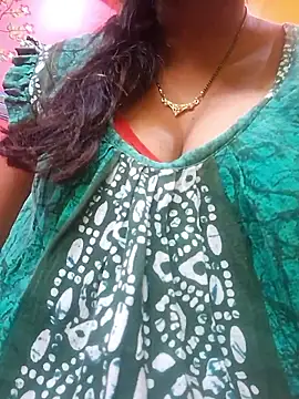 Snapshot of Romance_Aliya chatting on January 2026 10:01:02 PM Romance Aliya online show from January 2026 10:01:02 PM