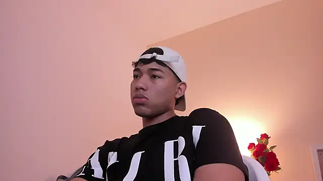 Snapshot of AustinTowers chatting on February 2026 07:36:02 PM AustinTowers online show from February 2026 07:36:02 PM