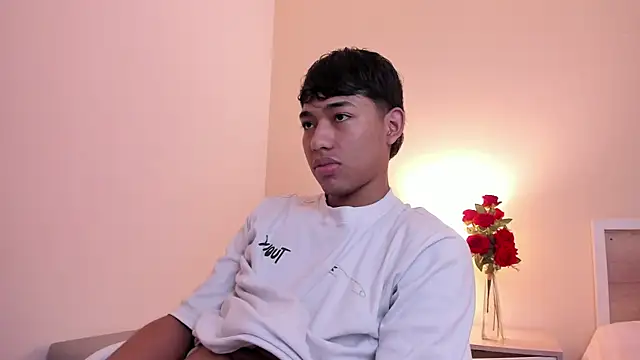 Snapshot of AustinTowers chatting on February 2026 07:46:01 PM AustinTowers online show from February 2026 07:46:01 PM