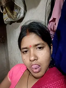 Snapshot of Horny-Rashi chatting on April 2026 09:24:02 AM Horny-Rashi online show from April 2026 09:24:02 AM