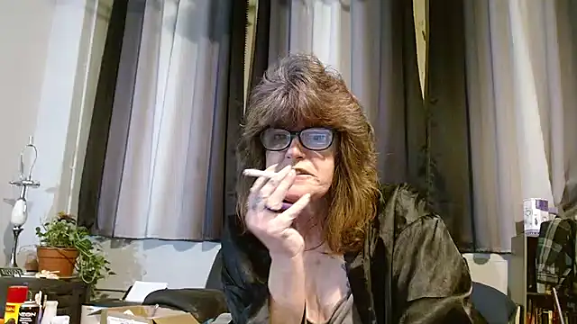 Snapshot of ladylavende3 chatting on March 2025 06:48:01 AM ladylavende3 online show from March 2025 06:48:01 AM