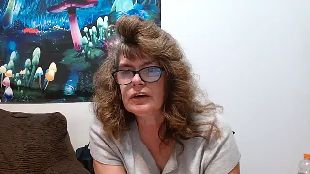 Snapshot of ladylavende3 chatting on September 2025 02:30:01 PM ladylavende3 online show from September 2025 02:30:01 PM