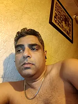 hardnhornybull online show from March 2026 08:15:01 PM