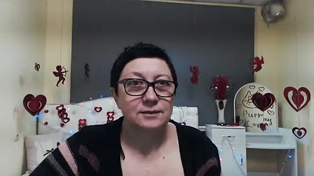 Snapshot of EmilyL0ve chatting on February 2026 05:49:02 PM EmilyL0ve online show from February 2026 05:49:02 PM