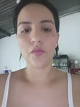 zaraluxx1 online show from February 2026 04:22:02 PM