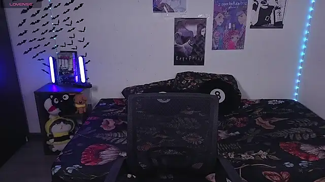 Snapshot of Scarleth_Shadow1 chatting on January 2026 12:29:02 PM Scarleth Shadow1 online show from January 2026 12:29:02 PM