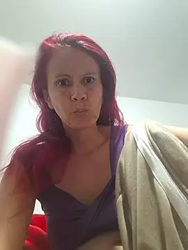 cintia love online show from May 2026 11:22:02 PM