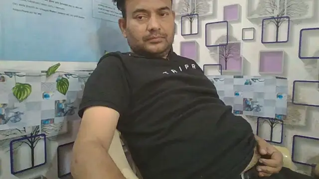 Snapshot of KUMA_500 chatting on January 2026 05:12:01 AM KUMA 500 online show from January 2026 05:12:01 AM