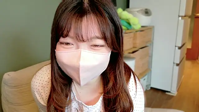   Yui  online show from March 2026 03:01:02 AM