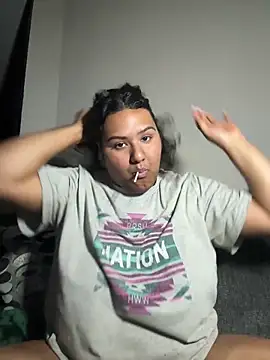 Angeliccreamyrican online show from March 2026 01:53:02 AM