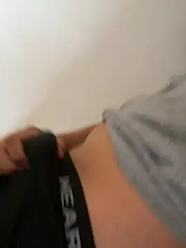 Snapshot of lzinho9153 chatting on January 2026 11:48:02 AM lzinho9153 online show from January 2026 11:48:02 AM