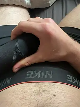 Tomi76762 online show from June 2026 01:35:02 PM