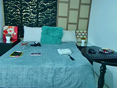 Snapshot of MelodyRouse chatting on February 2026 02:05:02 PM MelodyRouse online show from February 2026 02:05:02 PM