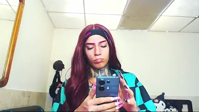 jazmin wolf online show from May 2026 01:17:01 PM
