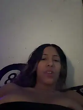 vicky bass  online show from January 2026 10:37:01 PM