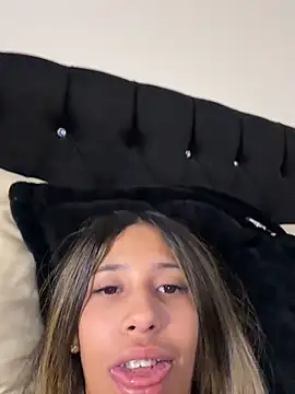 vicky bass  online show from June 2026 03:08:01 AM