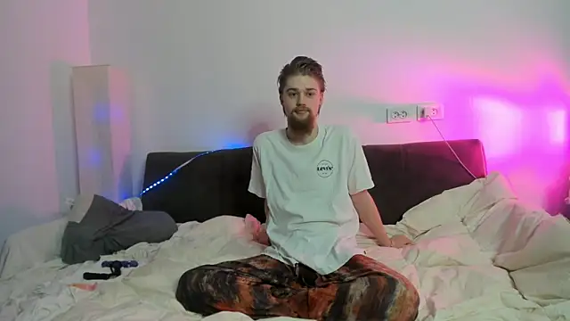 Lev Miller online show from February 2026 03:32:01 AM