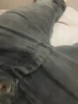 Snapshot of rolaaa2000 chatting on January 2026 01:33:01 AM rolaaa2000 online show from January 2026 01:33:01 AM