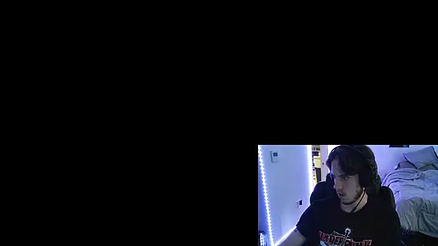 Snapshot of YummyDin chatting on April 2026 06:27:01 PM YummyDin online show from April 2026 06:27:01 PM