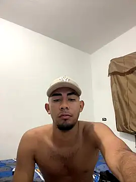 Snapshot of youngalexofficial chatting on January 2026 01:09:01 AM youngalexofficial online show from January 2026 01:09:01 AM