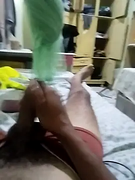 Snapshot of Novinhoxxx chatting on February 2026 05:53:02 PM Novinhoxxx online show from February 2026 05:53:02 PM