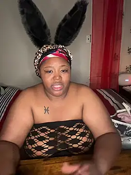 Snapshot of Chocolatebunnyxx96 chatting on February 2026 06:01:01 AM Chocolatebunnyxx96 online show from February 2026 06:01:01 AM