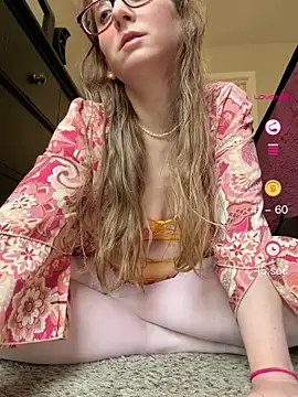 Elenore hoesevelt online show from June 2026 07:40:02 PM